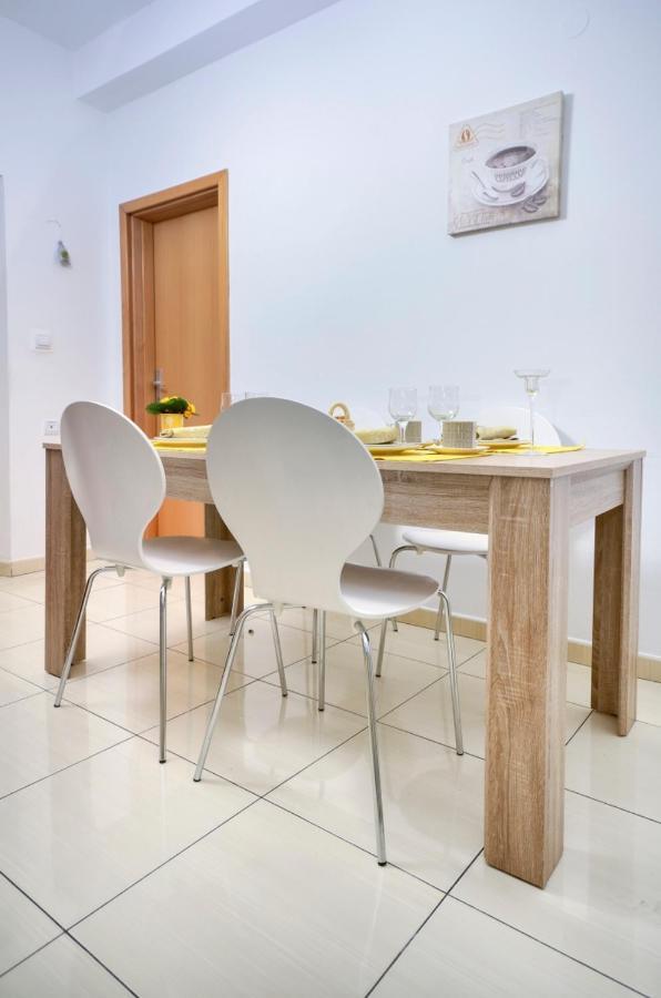 Apartments Jana Makarska Ngoại thất bức ảnh